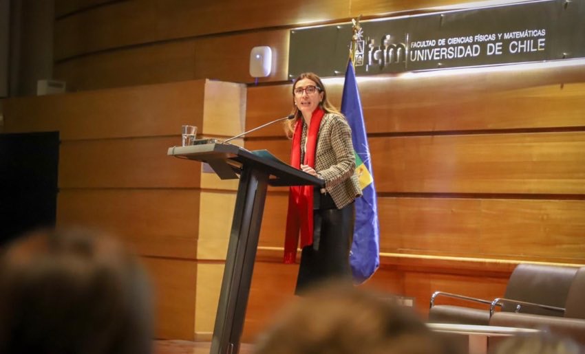 Carolina Schmidt: “Una ciudadanía activa e informada es la única manera de avanzar en el combate al cambio climático”