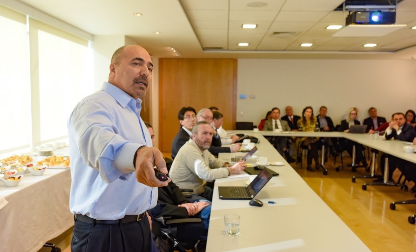 SONAMI realiza taller de conversación sobre Proyecto Los Bronces Integrado