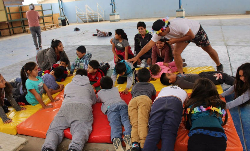 Jóvenes líderes trabajaron codo a codo junto a la comunidad de Paposo 