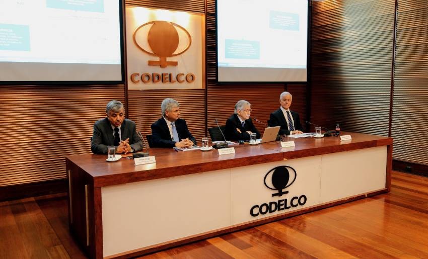 Excedentes de Codelco al Estado cayeron 74% el primer semestre