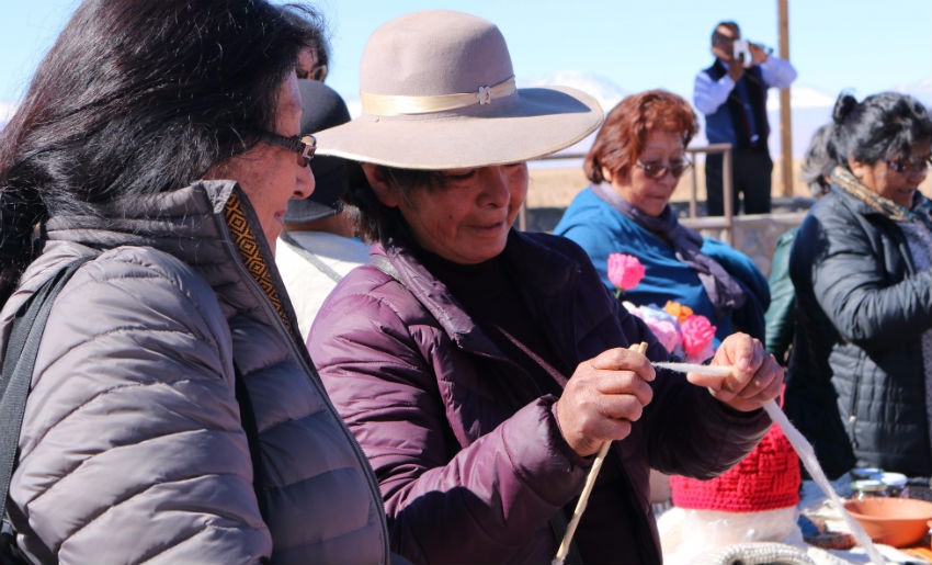 Originarias, el programa que busca empoderar a las mujeres indígenas de zonas mineras